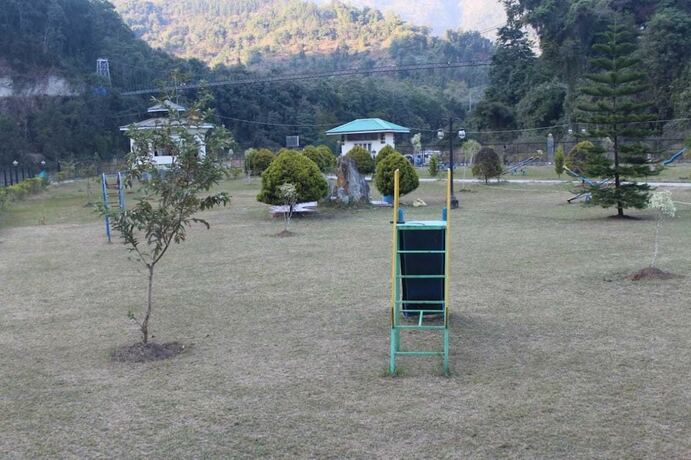 Imagen general del Hotel Golden Mahseer Riverside Resort. Foto 15