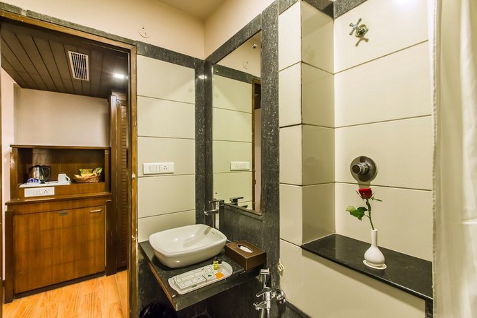 Imagen de la habitación del Hotel Golden Manor. Foto 9