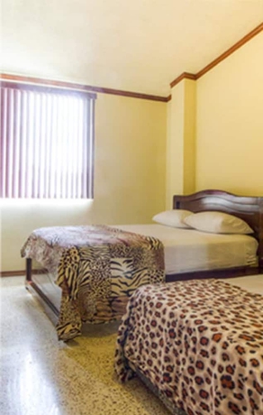 Imagen de la habitación del Hotel Golden Mar Hostal. Foto 4