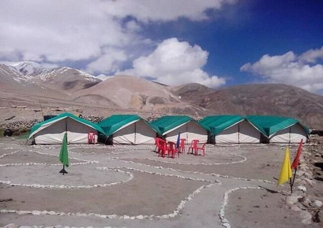 Imagen general del Hotel Golden Mark Camp. Foto 1