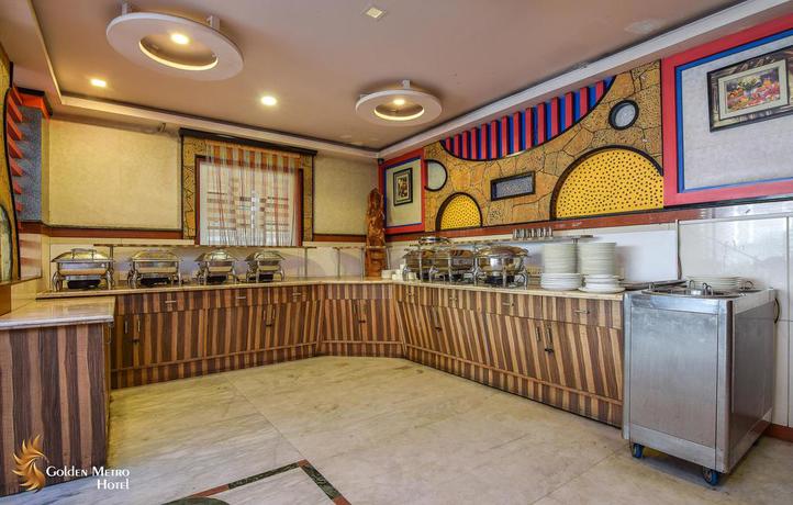 Imagen del bar/restaurante del Hotel Golden Metro. Foto 3