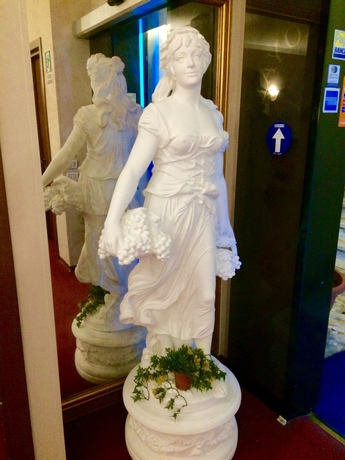 Imagen de la habitación del Hotel Golden Milano. Foto 3