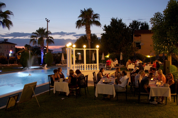 Imagen del bar/restaurante del Hotel Golden Moon, FETHIYE. Foto 5