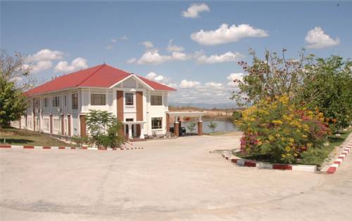 Imagen de la habitación del Hotel Golden Myanmar, Nay Pyi Taw. Foto 2