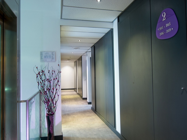 Imagen de los interiores del Hotel Golden, Nápoles. Foto 16