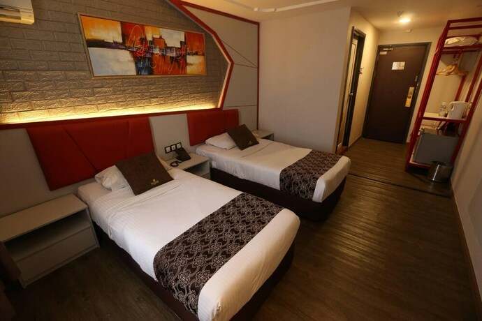 Imagen de la habitación del Hotel Golden Nasmir. Foto 13
