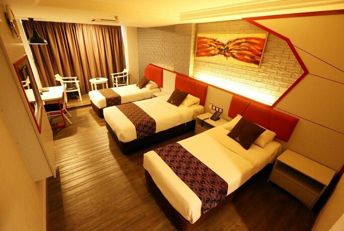 Imagen de la habitación del Hotel Golden Nasmir. Foto 21