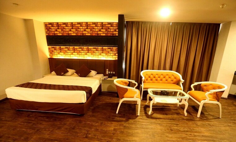 Imagen de la habitación del Hotel Golden Nasmir. Foto 26