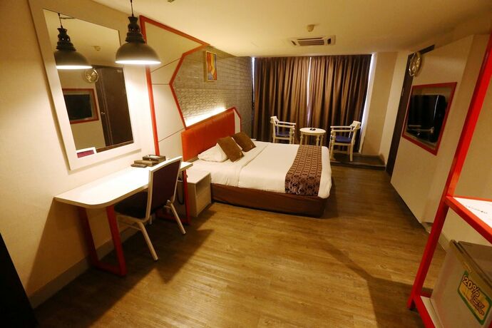 Imagen de la habitación del Hotel Golden Nasmir. Foto 27