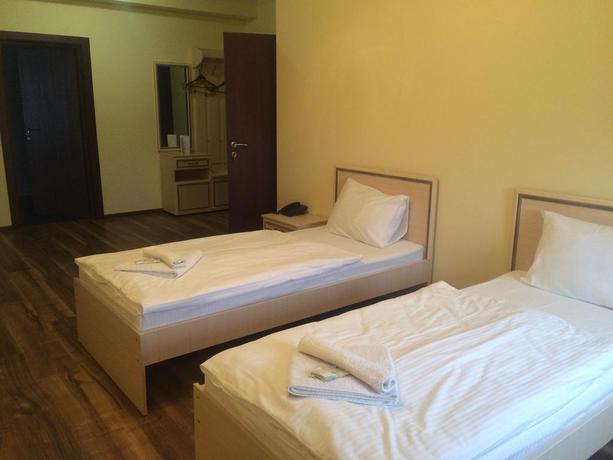 Imagen de la habitación del Hotel Golden Night. Foto 3