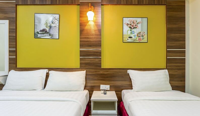 Imagen de la habitación del Hotel Golden Night, Petaling Jaya. Foto 22