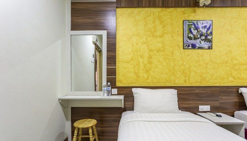 Imagen de la habitación del Hotel Golden Night, Petaling Jaya. Foto 24