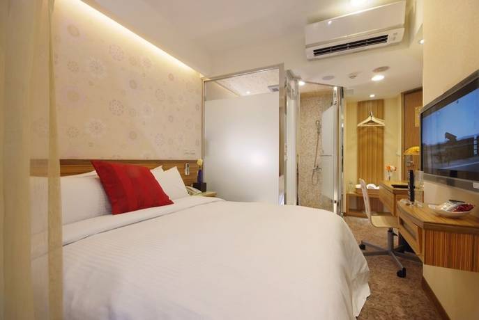 Imagen de la habitación del Hotel Golden, Nuevo Taip&eacute;i. Foto 16