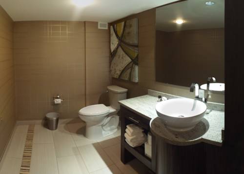 Imagen de la habitación del Hotel Golden Nugget Biloxi. Foto 6