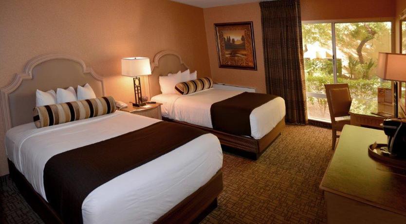 Imagen de la habitación del Hotel Golden Nugget Laughlin. Foto 6
