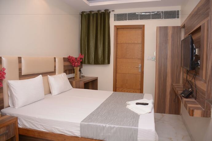 Imagen de la habitación del Hotel Golden Oasis Delhi. Foto 15