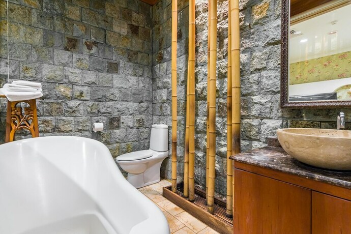 Imagen de los interiores del Hotel Golden Ocean Azure. Foto 39