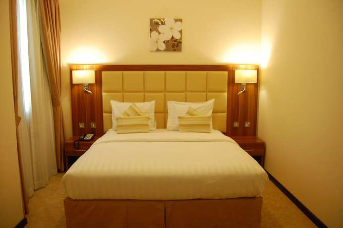 Imagen de la habitación del Hotel Golden Ocean. Foto 8