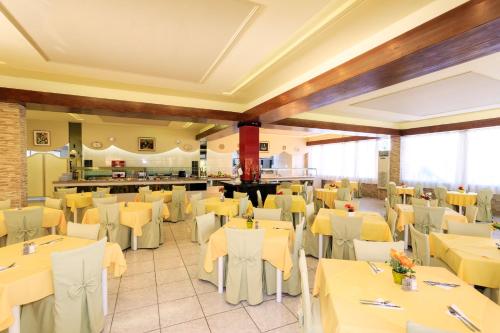 Imagen general del Hotel Golden Odyssey. Foto 1