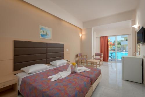 Imagen general del Hotel Golden Odyssey. Foto 16