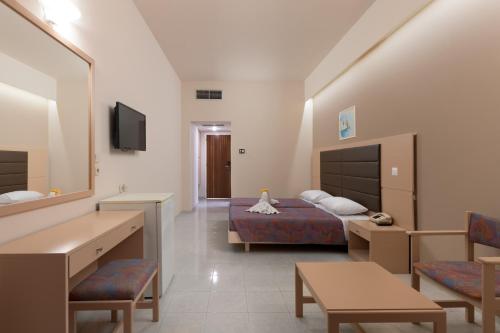 Imagen general del Hotel Golden Odyssey. Foto 17