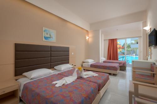 Imagen general del Hotel Golden Odyssey. Foto 18