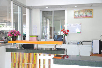 Imagen de los interiores del Hotel Golden On-nut. Foto 14