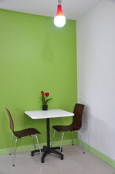 Imagen de los interiores del Hotel Golden On-nut. Foto 15
