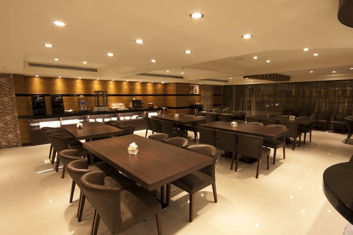 Imagen del bar/restaurante del Hotel Golden Pacific - Taichung. Foto 5