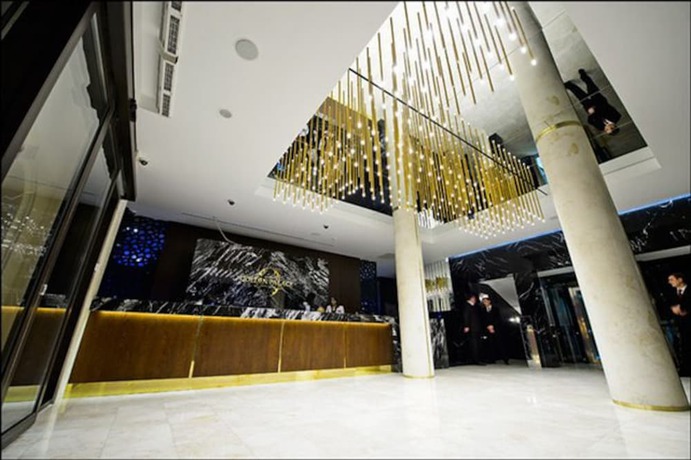 Imagen de los interiores del Hotel Golden Palace Batumi And Casino. Foto 17