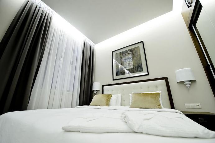 Imagen de la habitación del Hotel Golden Palace Batumi And Casino. Foto 9