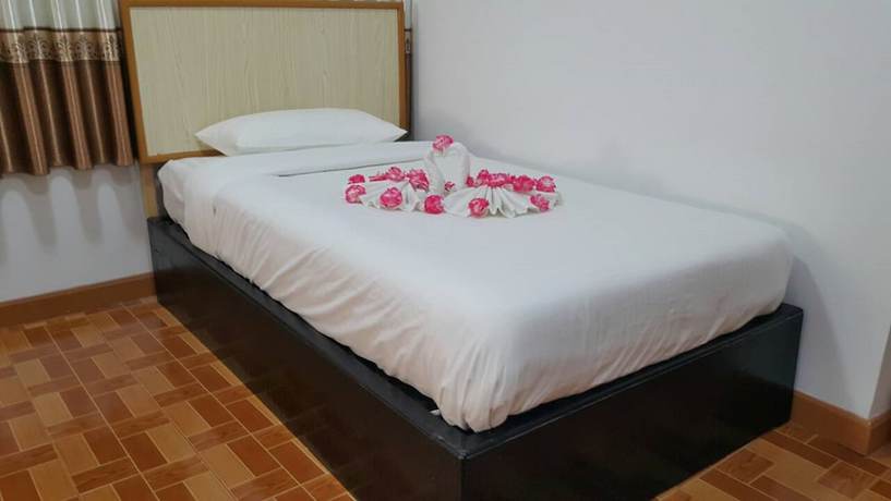 Imagen de la habitación del Hotel Golden Palace Hpa An. Foto 5