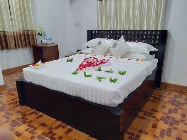 Imagen de la habitación del Hotel Golden Palace Hpa An. Foto 11