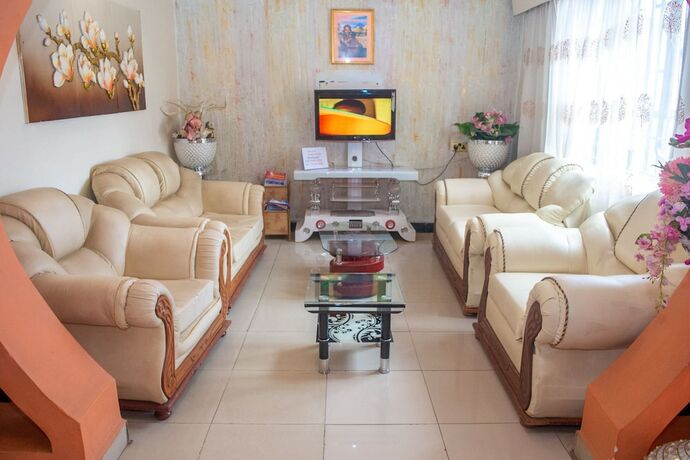 Imagen de la habitación del Hotel Golden Palace, Nakuru. Foto 4