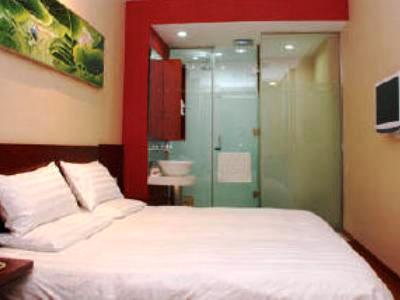 Imagen de la habitación del Hotel Golden Palace Silver Street. Foto 6