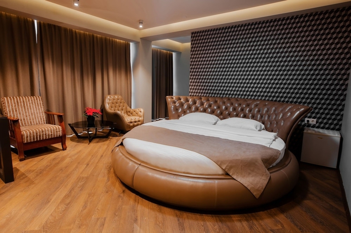 Imagen de la habitación del Hotel Golden Palace, Tbilisi. Foto 8