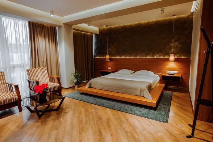 Imagen de la habitación del Hotel Golden Palace, Tbilisi. Foto 10