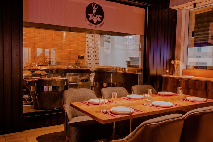 Imagen del bar/restaurante del Hotel Golden Palace, Tbilisi. Foto 4