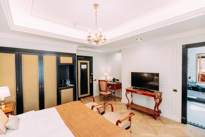 Imagen de la habitación del Hotel Golden Palace Yerevan. Foto 7