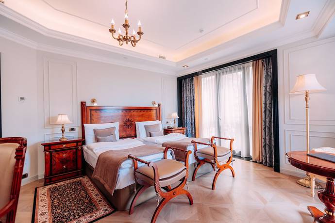 Imagen de la habitación del Hotel Golden Palace Yerevan. Foto 14