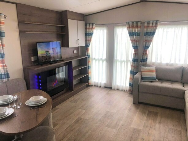 Imagen de la habitación del Hotel Golden Palm Resort, Chapel St Leonards. Foto 10