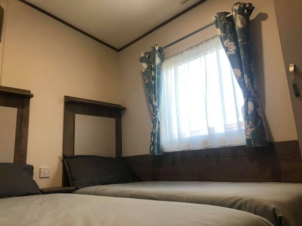 Imagen de la habitación del Hotel Golden Palm Resort, Chapel St Leonards. Foto 15
