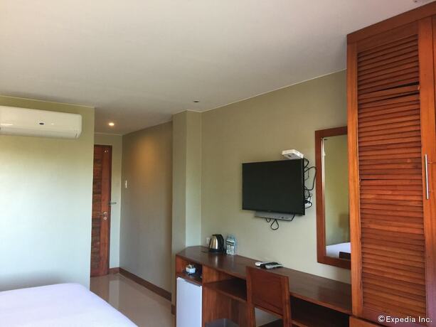 Imagen general del Hotel Golden Palm Resort. Foto 7