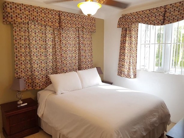 Imagen de la habitación del Hotel Golden Palms B and B. Foto 4