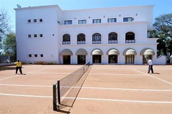 Imagen general del Hotel Golden Palms and Spa. Foto 1