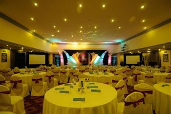 Imagen de los interiores del Hotel Golden Palms and Spa. Foto 11