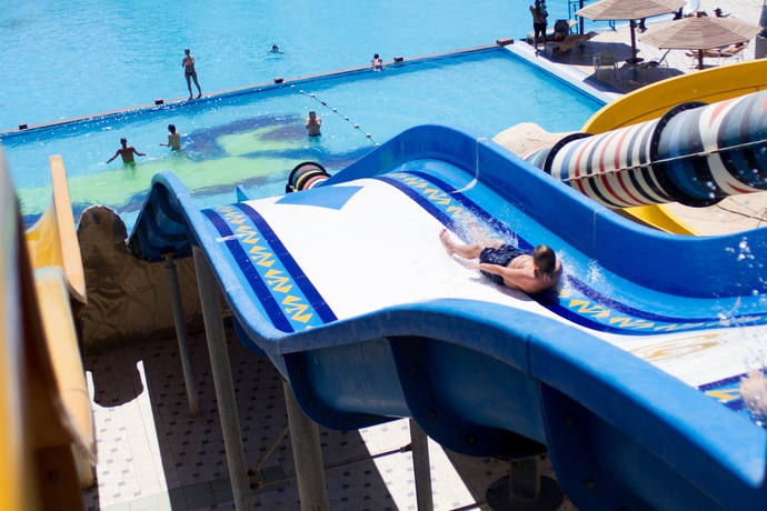 Imagen de los exteriores del Hotel Golden Paradise Aqua Park City. Foto 8