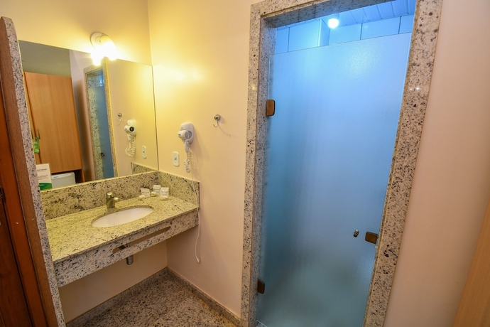 Imagen de la habitación del Hotel Golden Park All Inclusive Po&ccedil;os De Caldas. Foto 14