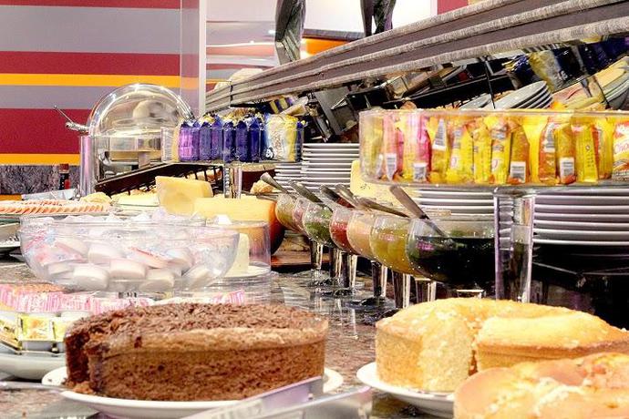 Imagen general del Hotel Golden Park Campinas Cambuí. Foto 11