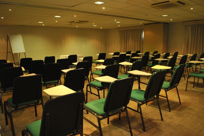 Imagen de los interiores del Hotel Golden Park Campinas Viracopos. Foto 15